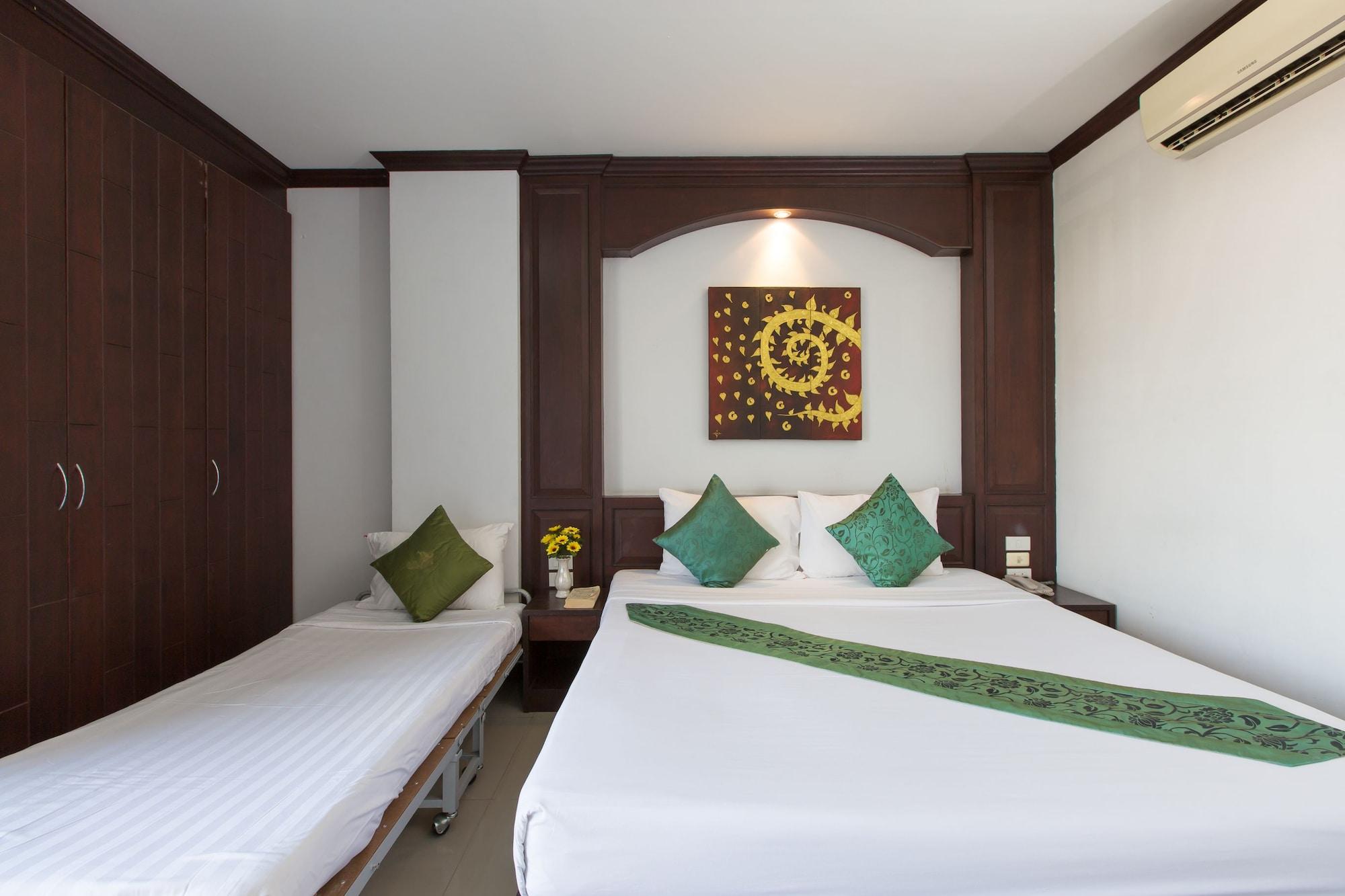 Patong Buri Hotel Exterior foto