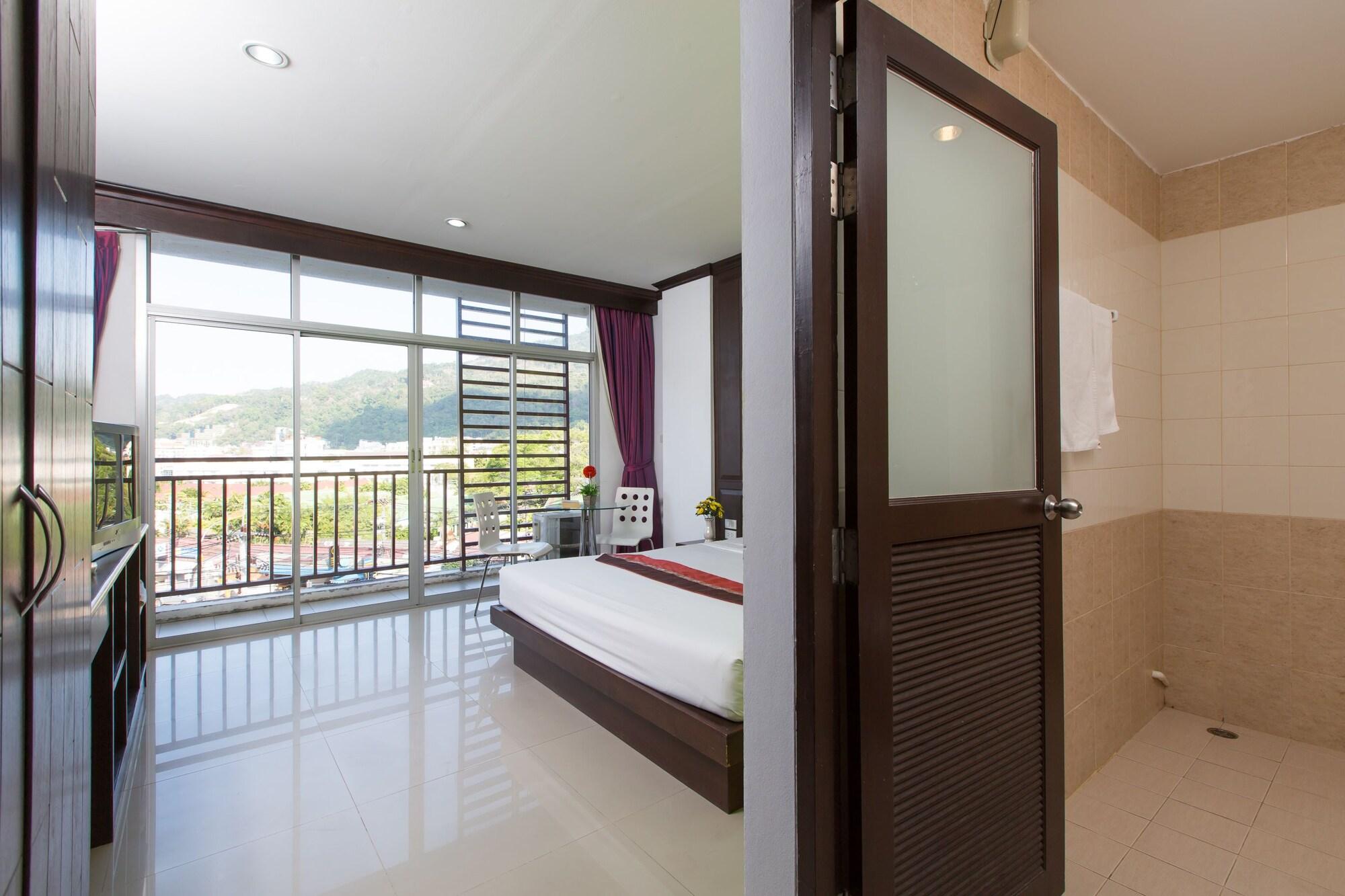 Patong Buri Hotel Exterior foto